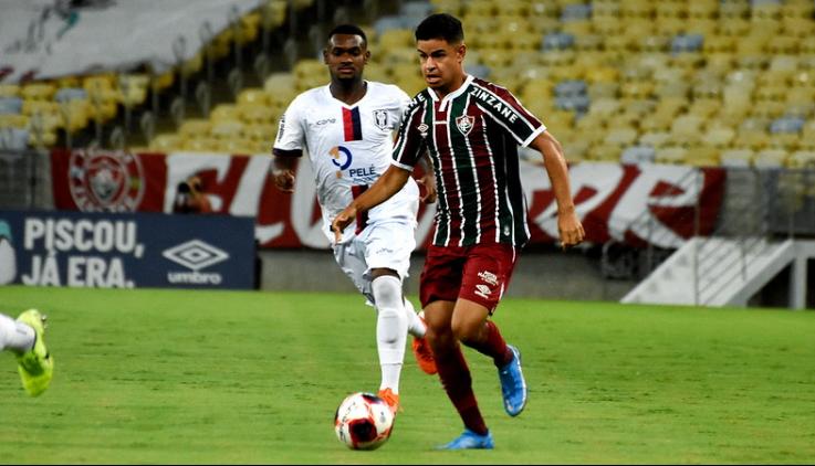 CARIOCA: Arbitragem erra e Flu perde para o Resende com gol nos acréscimos