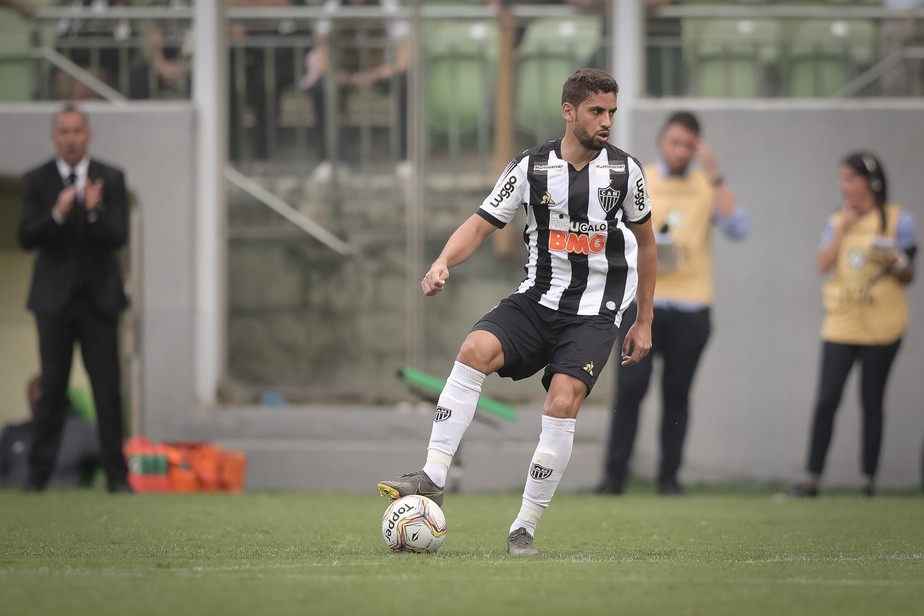 Gabriel exalta vitória do Atlético e elogia postura do clube com as categorias de base