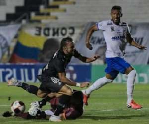 Quando se projeta que agora a Ponte Preta vai, ela volta à velha estaca