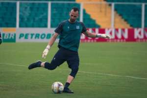 Catarinense: Mesmo com estadual parado, goleiro do Figueirense retorna após cirurgia