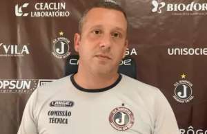 Catarinense: Vice-líder surpreende e anuncia saída de treinador