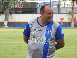 Treinador de adversário do Cruzeiro da Copa do Brasil está internado com Covid-19