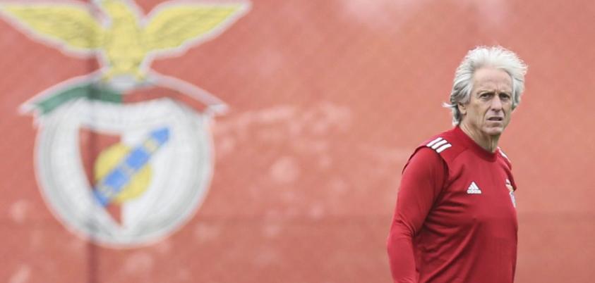 Jorge Jesus explica ausência de ex-Corinthians: “Não tem intensidade”