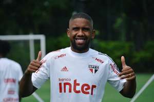 Atacante do São Paulo é o novo reforço de gigante do Nordeste