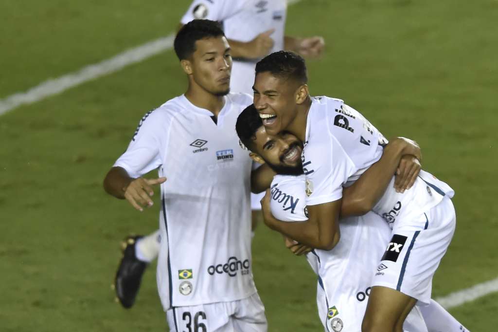 Santos derrota o Deportivo Lara Santos derrota o Deportivo Lara
