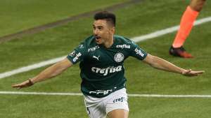 Gigante do Brasileirão mira a contratação de atacante do Palmeiras