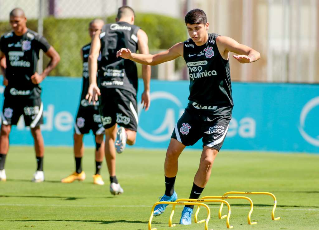 Corinthians anuncia mais dois casos de covid-19 no elenco