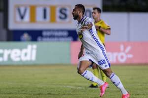 COPA DO BRASIL: Cruzeiro avança no sufoco e Goiás passeia na zebra