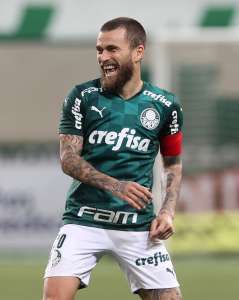 Lucas Lima recusa folga, brilha e renova busca por protagonismo no Palmeiras