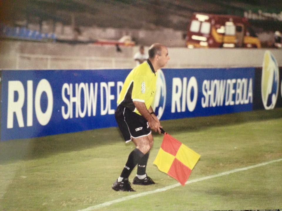 Ex-bandeirinha será técnico de time de escola de samba no Rio de Janeiro