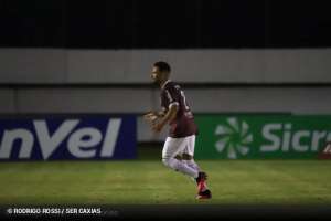 Após vexame na Copa do Brasil, Goiás anuncia ex-lateral de Portuguesa e Fortaleza