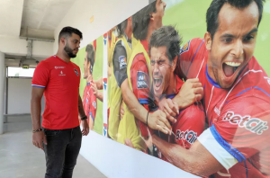 Time paranaense negocia a contratação de meia que atua em Portugal