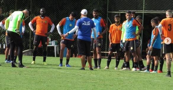 Atrás da primeira vitória. (Foto: Gabriel Goto / São Bernardo)