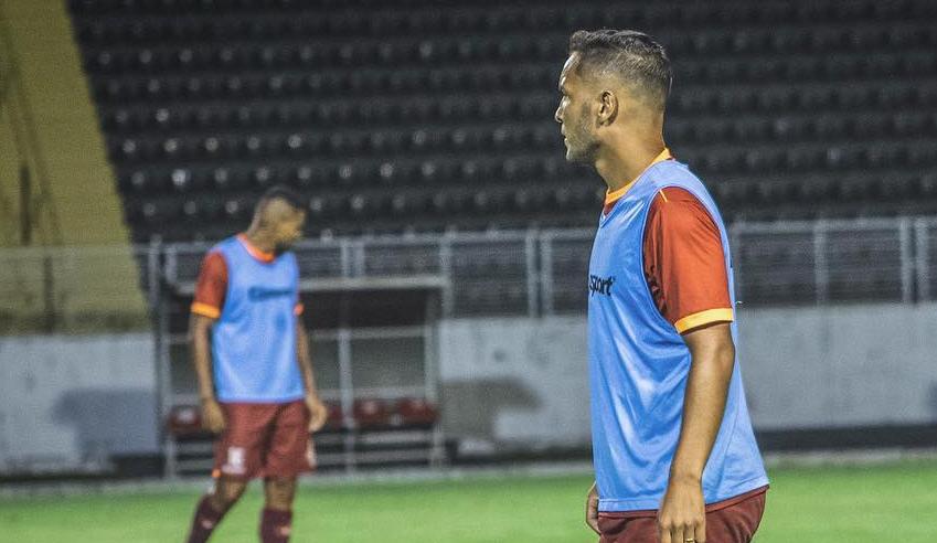 MINEIRO: Com dois de Jefferson, Boa Esporte bate Coimbra e vence primeira