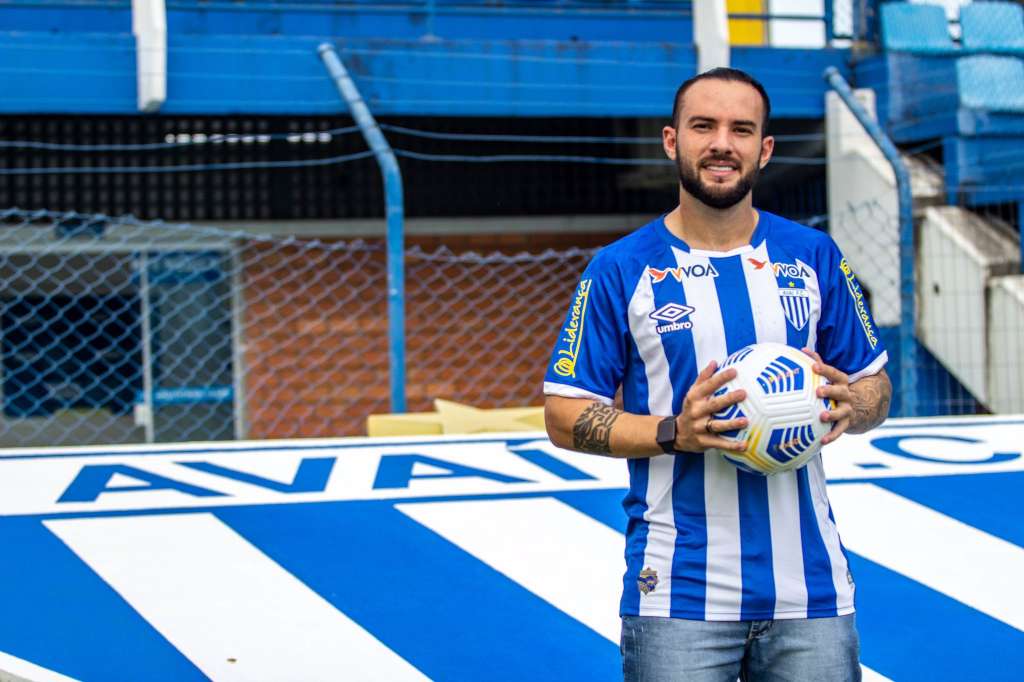 Giovanni é o novo reforço do Avaí (Foto: Leandro Boeira/AvaiFC)