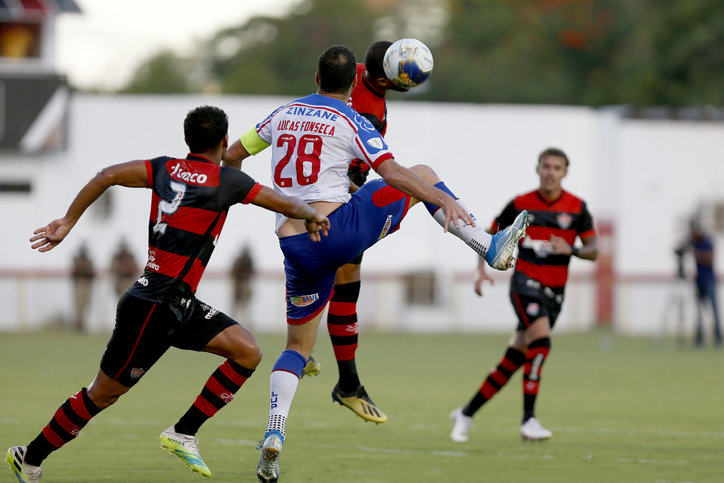 Vitória 1 x 0 Bahia – Rubro-negro mostra mais vontade no retorno do BaVi