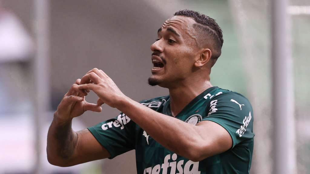Atacante do Palmeiras comemora gol após suspensão por doping: 'Primeiro de muitos'
