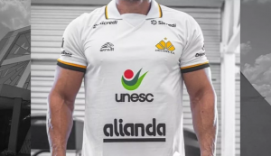 Diretoria do Criciúma apresenta novos uniformes para a temporada