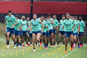 Após polêmica, Gabigol se reapresenta ao Flamengo; Arrascaeta só volta na terça