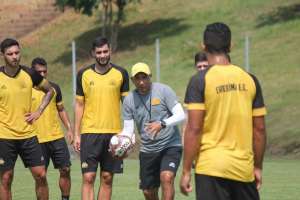 Catarinense: Na lanterna, técnico do Criciúma lamenta 2ª derrota e pênalti perdido