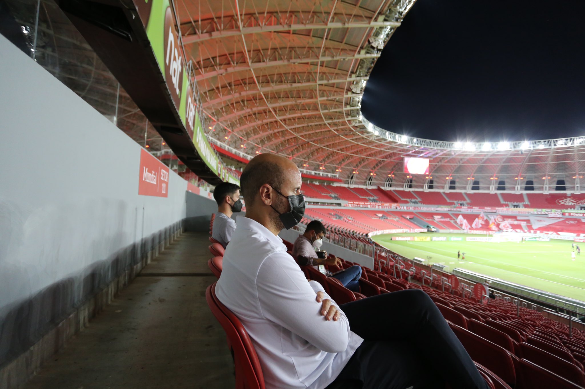 ‘Invasão’ pode causar suspensão de Ramírez antes da estreia no comando do Inter