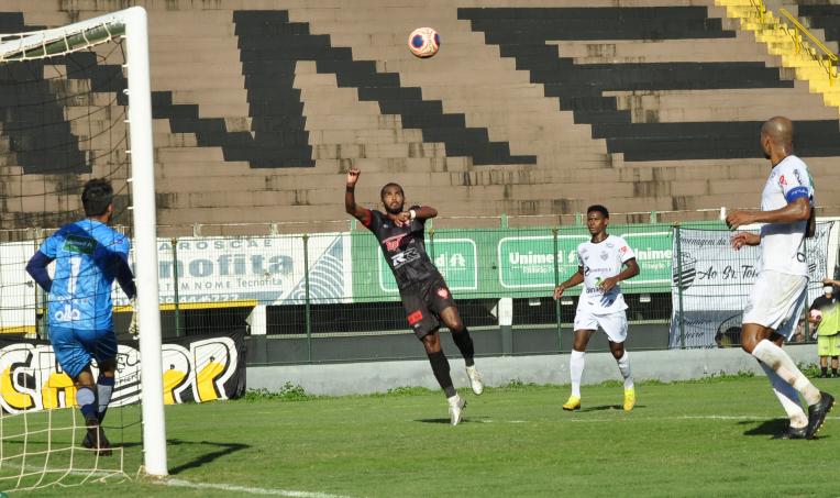 Richarlyson marcou um dos gols da vitória do Noroeste contra o Comercial (Foto: Bruno Freitas/Noroeste)