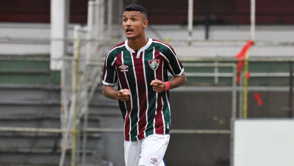 Carioca: Fluminense estende contrato de promessa até 2025 2 0002050535944 img