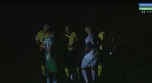 Jogo com um dos campeões da Copa do Brasil tem apagão e atraso
