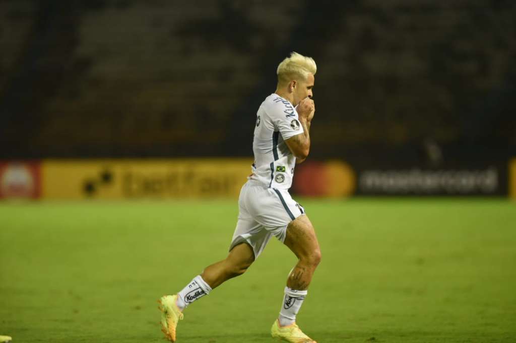 Soteldo comemora gol: 'Era uma partida diferente e eu tinha de fazer a diferença'