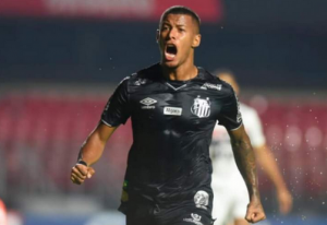 Ponte Preta tem proposta recusada de atacante da Série A