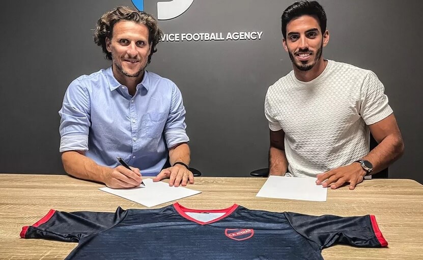 Diego Forlán é anunciado como novo treinador de clube uruguaio