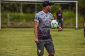 Treinador do Brusque lamenta eliminação precoce na Copa do Brasil