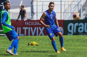 Paulistão: Lateral do São Caetano aguarda volta do estadual para estrear