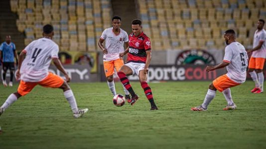 CARIOCA: Flamengo busca liderança em possível estreia de Cartolouco pelo Resende