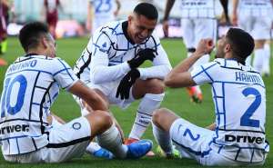 Líder tem surto de Covid-19 e jogo do Italiano é adiado