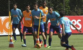 Com 100% de aproveitamento em casa, Marcelo Oliveira arma Cruzeiro para o clássico