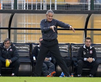 Tite reconhece que Corinthians precisa evoluir no Brasileirão