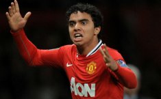 Inglês: Com gol brasileiro, Manchester United vence amistoso