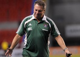 Fluminense demite treinador após quinta derrota seguida