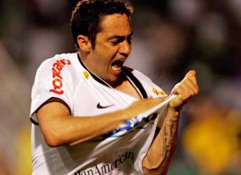 Com zagueiro de saída, Corinthians apresenta ex-Ponte Preta