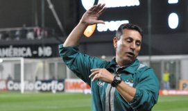 Série B: Técnico do América-MG deixa euforia de lado e pede foco total no Ceará