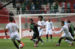 Série B: Treinador do Sport promete conversar com elenco após vexame