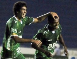 Série C: Guarani faz acordo e lateral-direito acerta com o Náutico