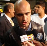 Vasco contrata zagueiro desprezado por rival do Brasileirão