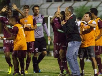 Comercial 1 x 1 Ferroviária - Ferrinha abusa de perder gols, mas empata 2 0002048091573 img