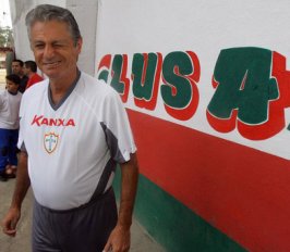 Candinho deixa Lusa e anuncia aposentadoria do futebol