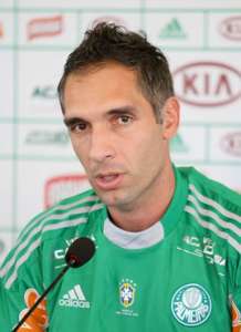 Série B: Goleiro torce tornozelo e é dúvida no Palmeiras