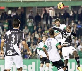 Ponte Preta vai jogar mais na frente sob “a visão” do técnico Carpegiani