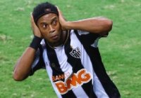 Craque fica no Atlético-MG para o Mundial e deve sair apenas em 2014