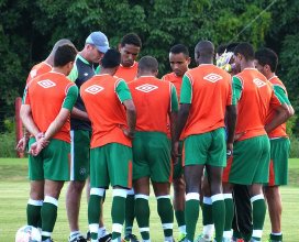 Série B: Chapecoense pode ter reforço de lateral 
